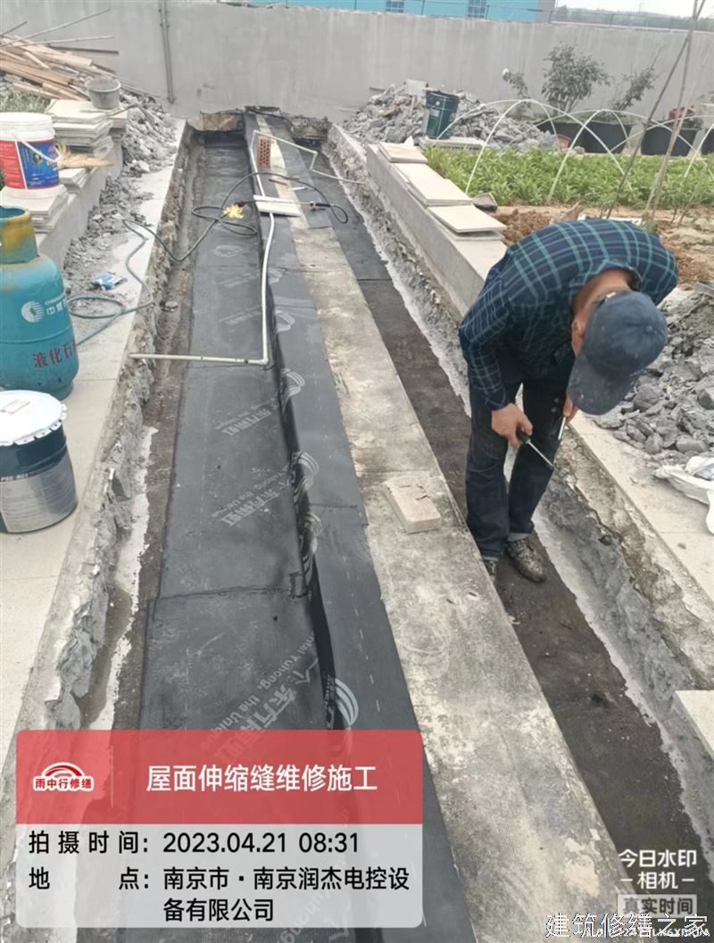 绍兴2026绍兴县 彩钢瓦除锈翻新防腐 价格是多少